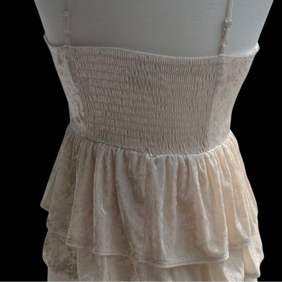 American Eagle Outfitters Women Size Medium Cream Tiered Peplum Camisole - Picture 6 of 16